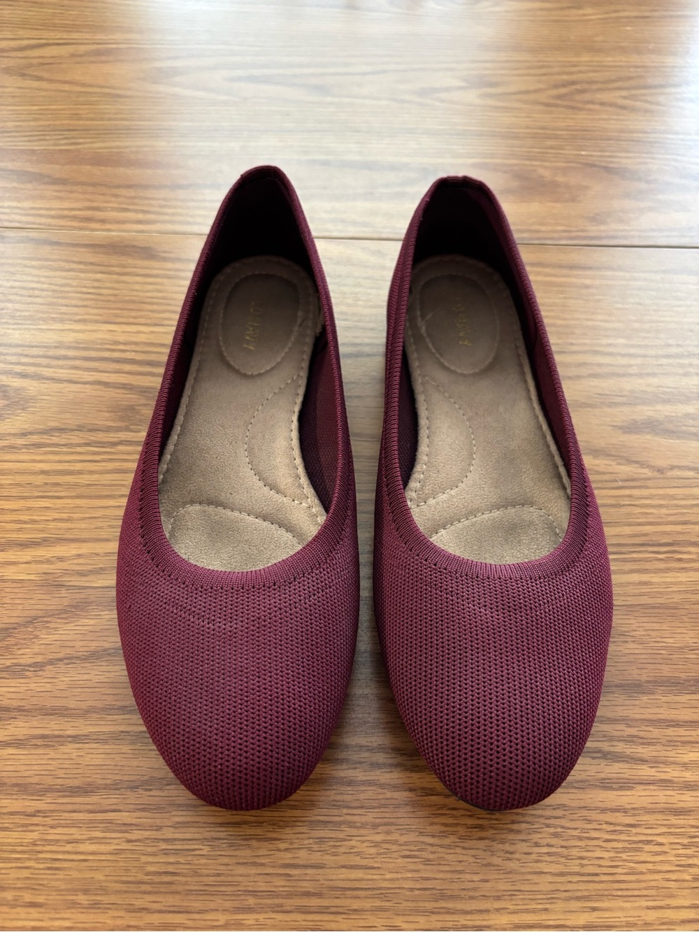 Old Navy flats, almond toe, wine stain, women’s size 9 - new w/o tags
